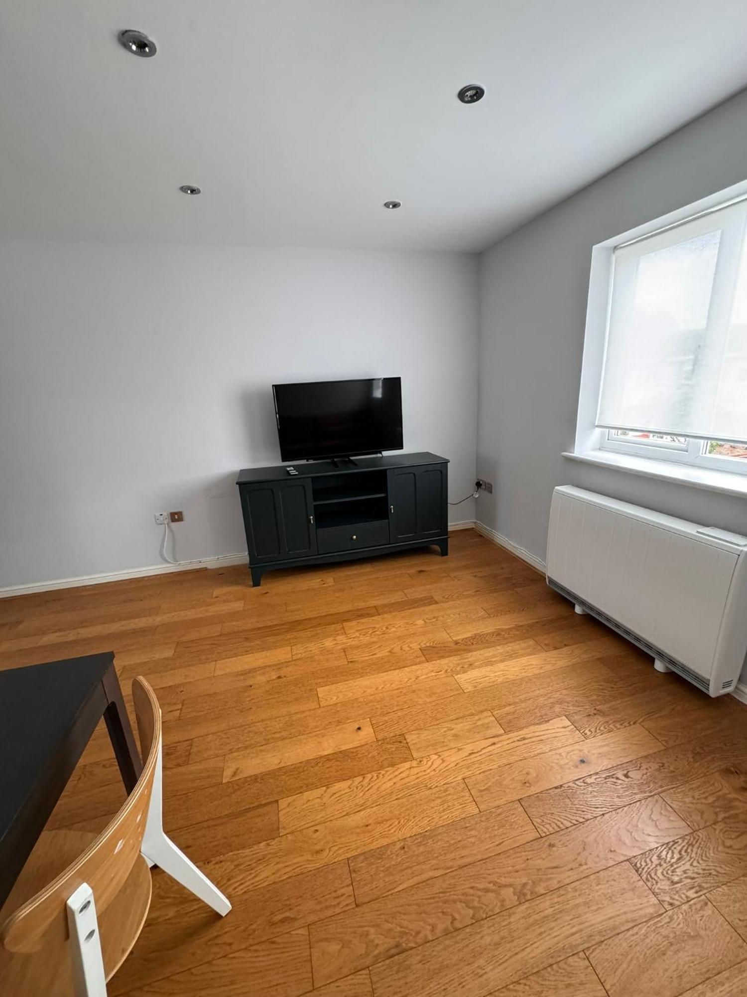 2-Bedroom Flat Walking Distance To Excel London - Perfect Location! מראה חיצוני תמונה